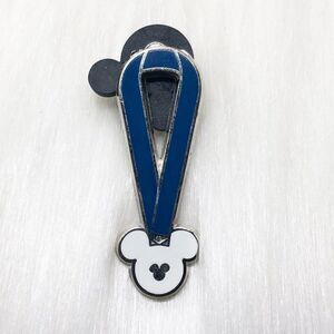 🔮 5/$25 Disney Blue Mickey Lanyard‎ Pin